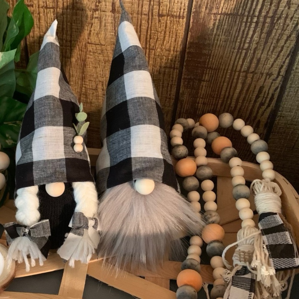 🍃 Farmhouse gnomes and garland set